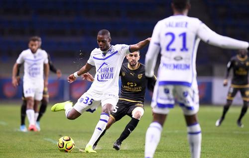  格勒诺布尔升班马风采尽显主场逼平欧战常客